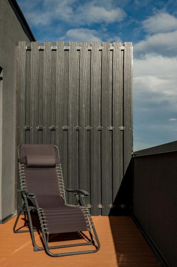 Skylark - Milano Studio With Terrace And Panoramic View Брашов Экстерьер фото